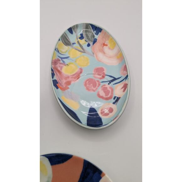 Anthropologie Remi Floral Salt/Pepper Shakers w/Tray and Spoon Rest. Set of 4. - Picture 8 of 10